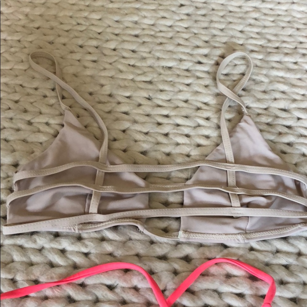 SWIM TOPS! DETAILS BELOW - Picture 5 of 8